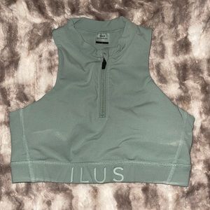 Mint green active top